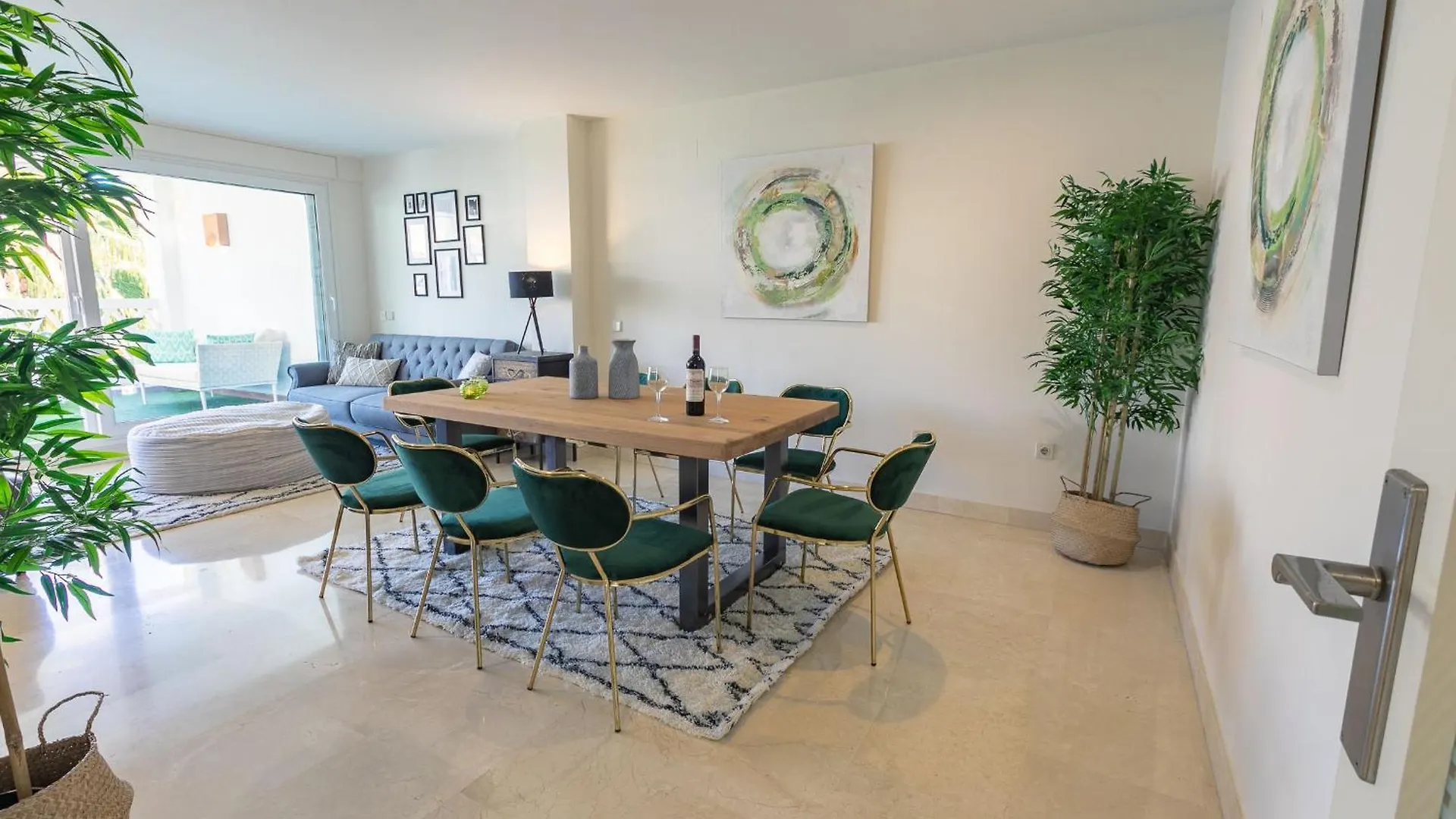 Vacation Marbella: Beachfront Duplex Penthouse with Sea View & Jacuzzi Apartment